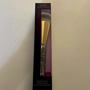 Tarte Cosmetics “foundcealer” foundation brush
